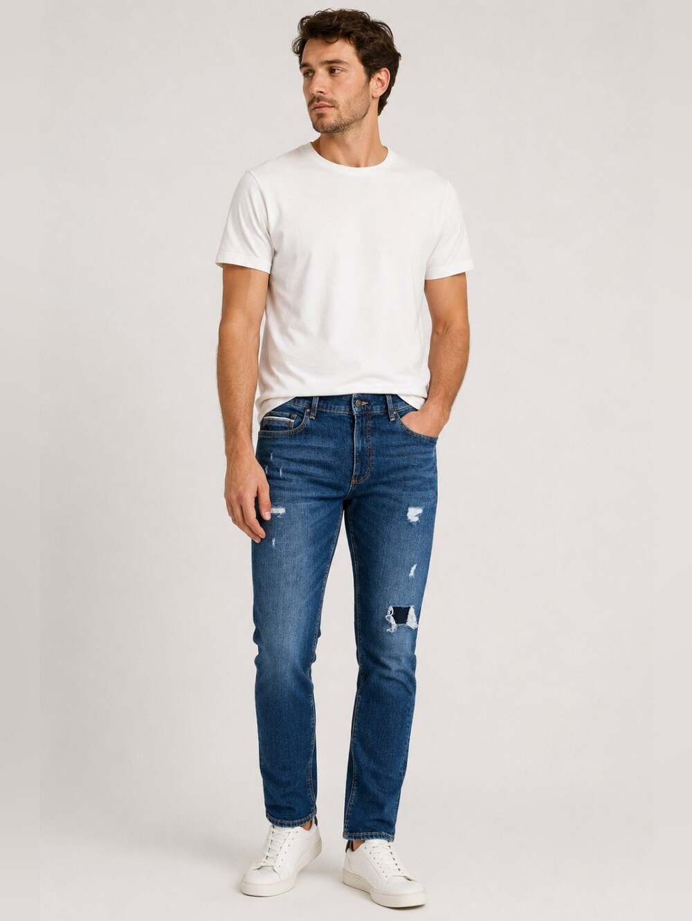 Sun + Stone Men's Slim‎ Straight Distressed Blue Jeans 32x32